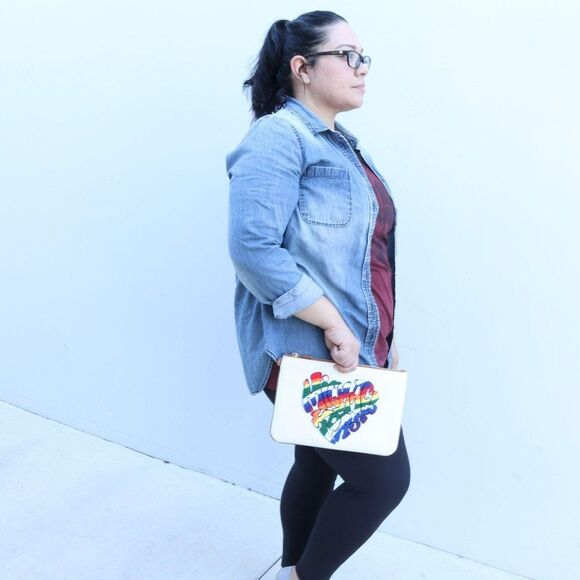 NWT Michael Kors RAINBOW LGBTQ Pride Large Zip Clutch Pouch - Picture 3 of 15